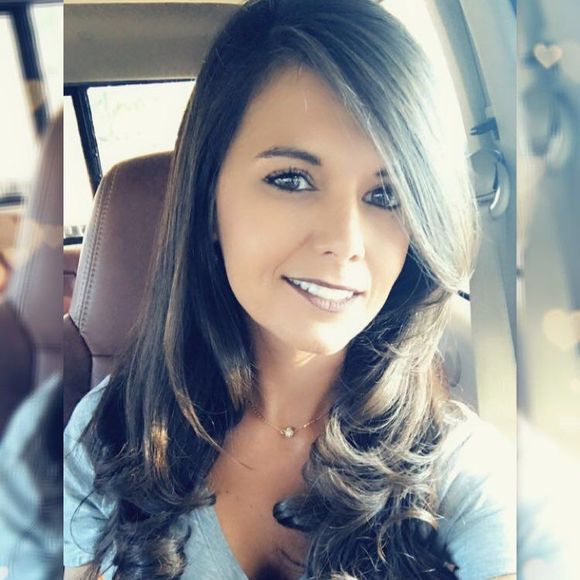 Meet your Posher, Ashley - Picture 1 of 1